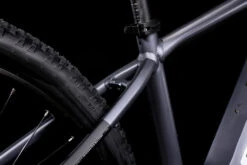 Cube Reaction Hybrid Performance 500 Metallicgrey´n´white -Cube Verkäufe 533102 D2x1AyIXA82jkZ5