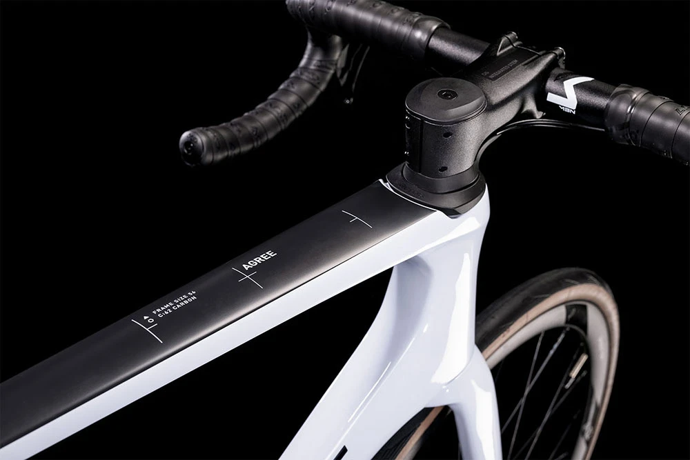 Cube Agree C:62 Flashwhite´n´carbon 4 Cube Agree C:62 Flashwhite´n´carbon – Bild 2