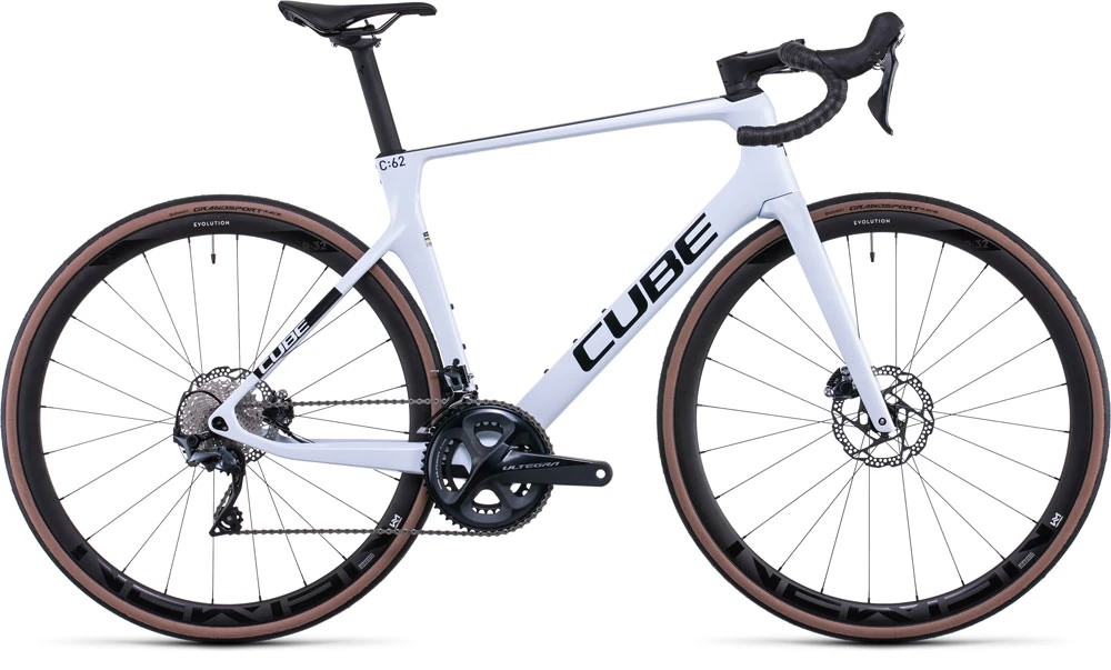 Cube Agree C:62 Flashwhite´n´carbon 3 Cube Agree C:62 Flashwhite´n´carbon