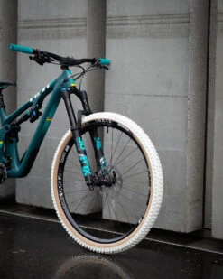 Onza Porcupine TRC 27.5x2.40 White Edition Faltreifen -Cube Verkäufe DSC00519 1 2400x3000 1