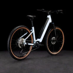 Cube Verkäufe 35 Cube Verkäufe -Cube Verkäufe Reaction Hybrid Pro 750 Easy Entry flashwhite n black 634113 2