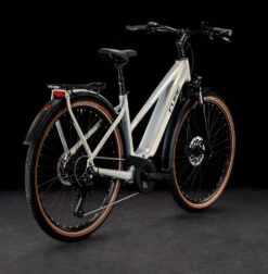 Cube Touring Hybrid Pro 625 Lady Pearlysilver´n´black -Cube Verkäufe cube 631112 20118996 Touring Hybrid Pro 625 Lady pearlysilver n black 2